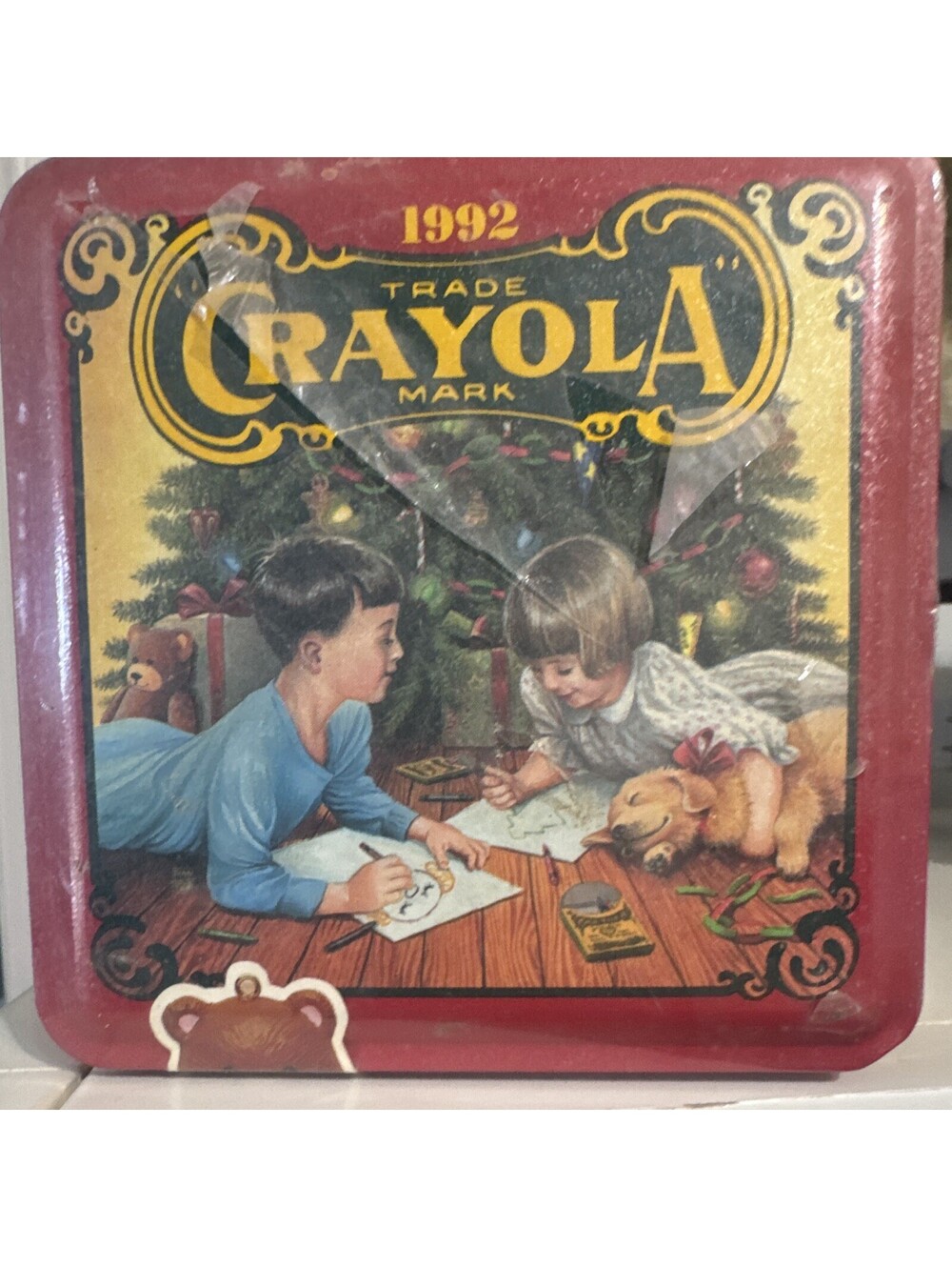 NEW SEALED Vintage 1992 Crayola Holiday Tin 64 Crayons Bear Ornament NOS
